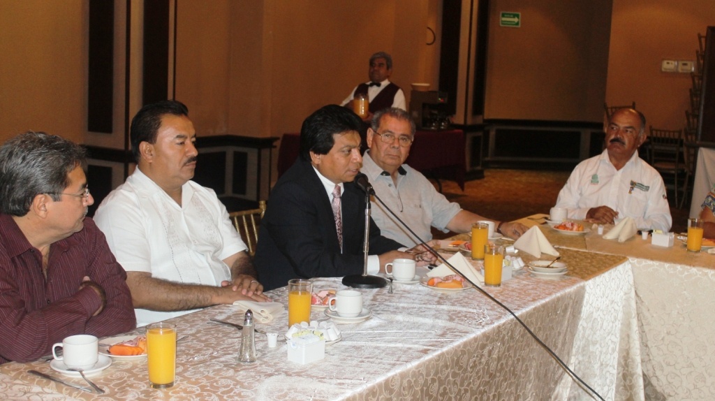 Presenta rector de UTM oferta educativa a directivos de educación media-superior