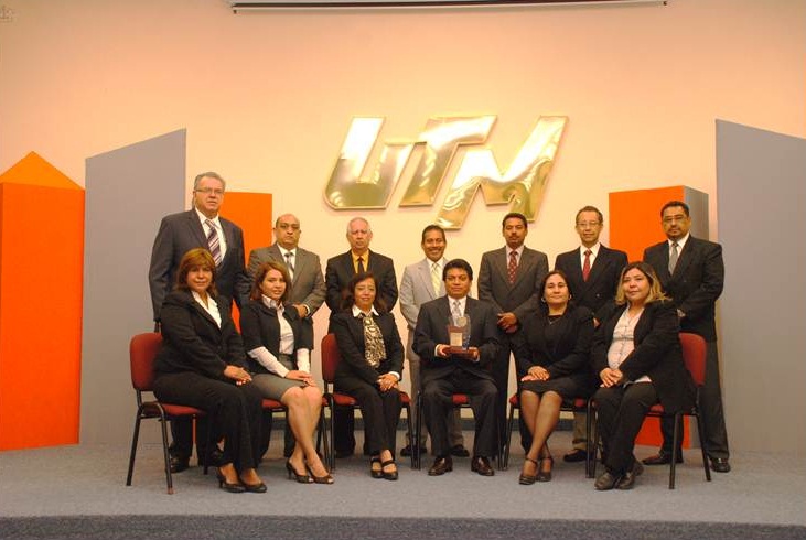 Galardona CACECA a UTM
