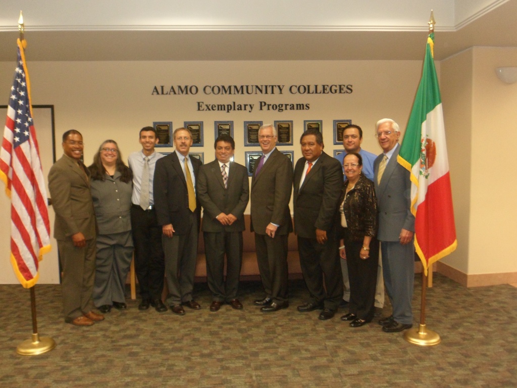 Establecen UTM y Alamo Community  College acuerdos de cooperación mutua