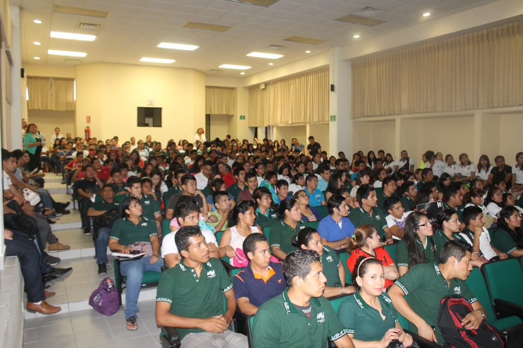 Alumnos de UTM reciben capacitación sobre  los derechos de las niñas y las adolescentes
