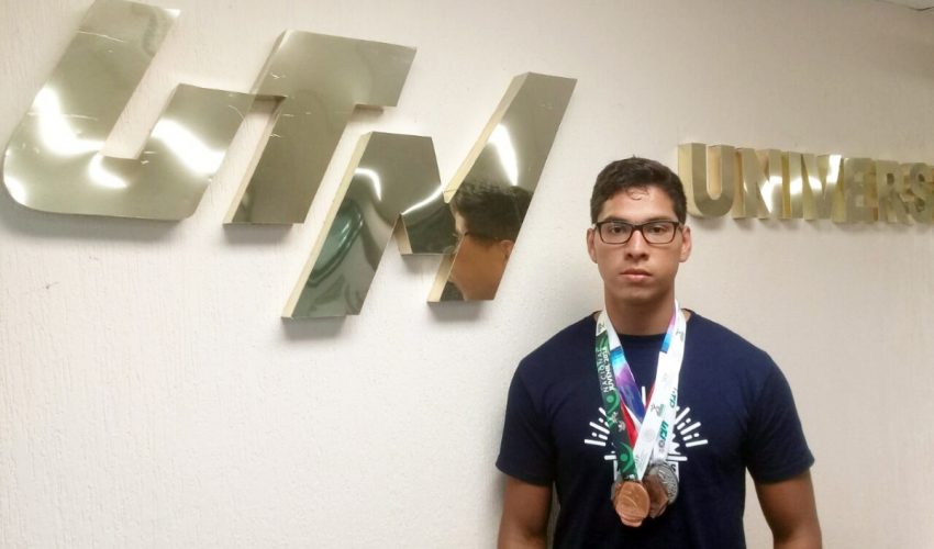 Alumno de la UTM, Javier Méndez Vázquez obtiene medalla de bronce en Olimpiada Nacional en Querétaro.