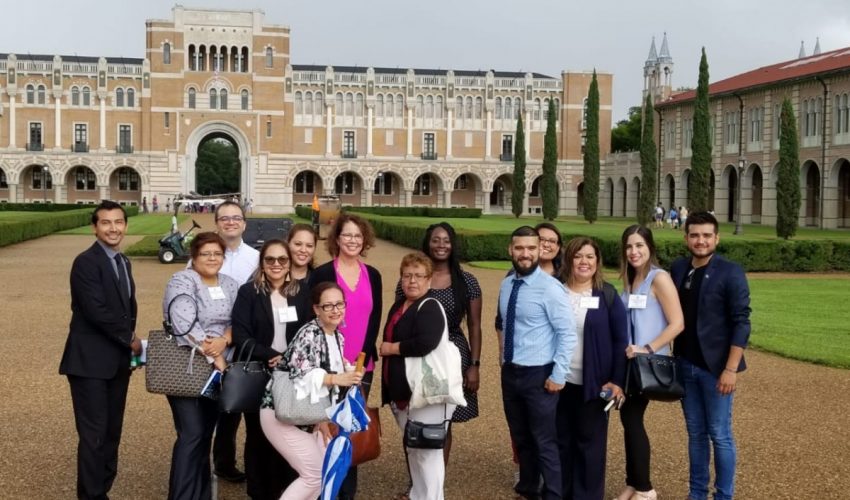 Docente de la UTM gana beca del Departamento de Estado.