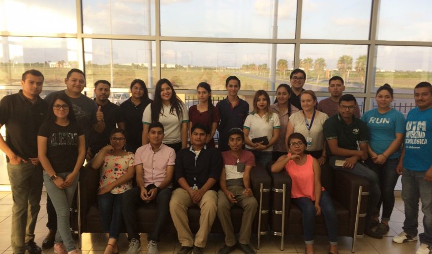 ALUMNOS DE LA UTM REALIZAN VISITA A LA EMPRESA TOYODA GOSEI.