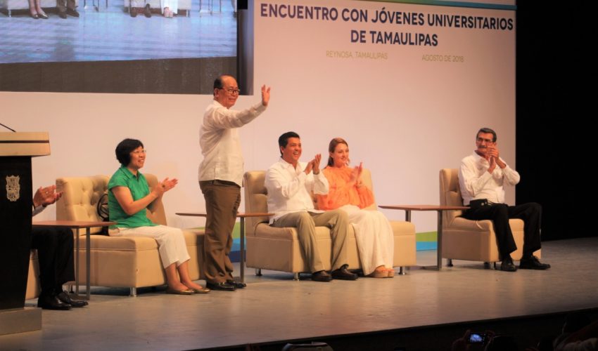 Se reúne embajador de China con estudiantes de la UT Matamoros.