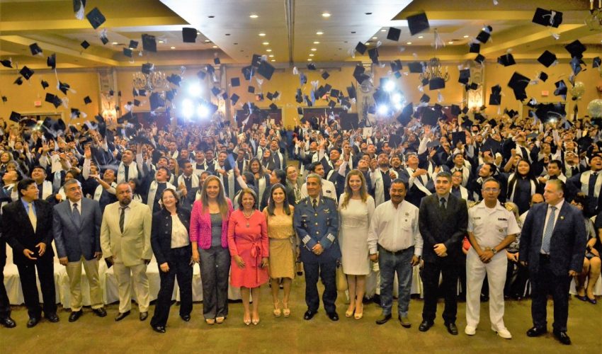 LA UTM CELEBRÓ LA CEREMONIA DE GRADUACIÓN DE LA OCTAVA GENERACIÓN DE INGENIERÍA.