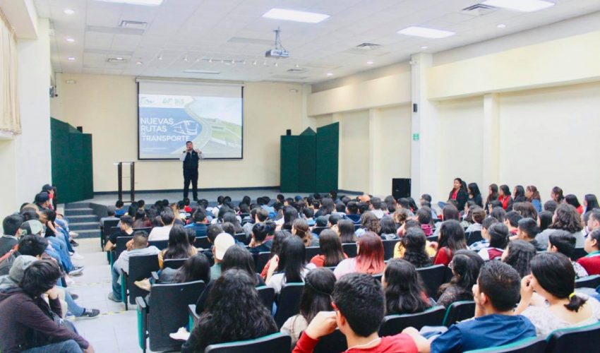 RECTOR DE LA UT MATAMOROS SE REUNIÓ CON ESTUDIANTES PARA ANUNCIAR NUEVAS RUTAS DE TRANSPORTES