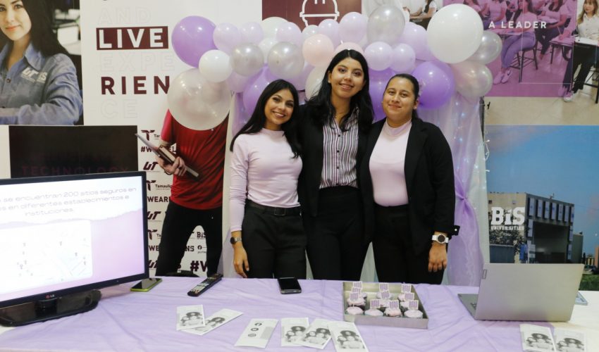 Exposición de Proyectos Sociales y Emprendedores